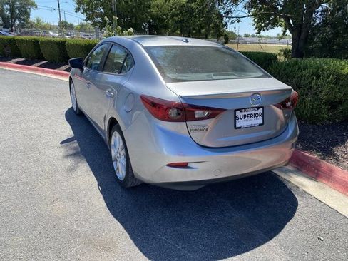 Used 2016 MAZDA MAZDA3 s Touring FWD image 3