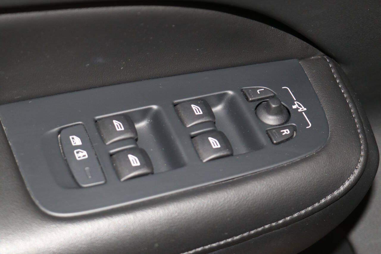 Used 2024 Volvo S60 B5 Plus FWD image 66