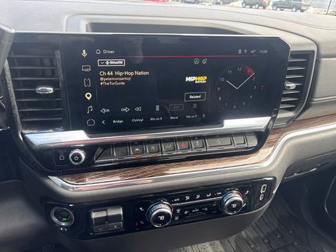 Used 2024 GMC Sierra 1500 Elevation AWD/4WD image 29