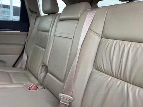 Used 2015 Jeep Grand Cherokee Limited image 31