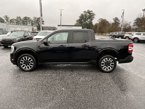 Used 2022 Ford Maverick Lariat image 12