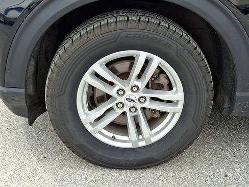 Certified 2023 Ford Explorer XLT AWD/4WD image 35