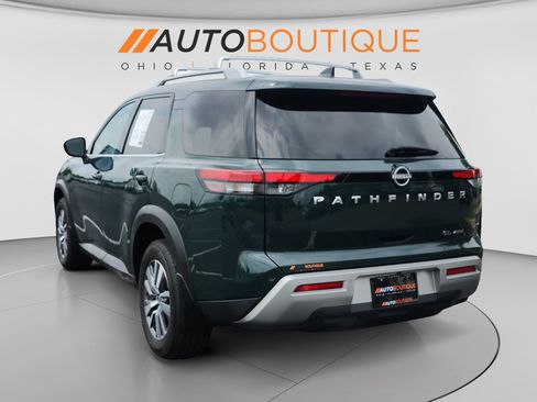 Used 2023 Nissan Pathfinder SL AWD/4WD image 3