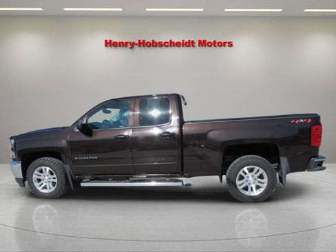 Used 2018 Chevrolet Silverado 1500 LT w/ All Star Edition image 10