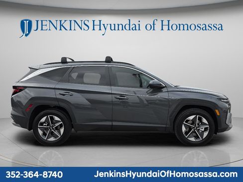 New 2026 Hyundai Tucson SEL FWD image 2