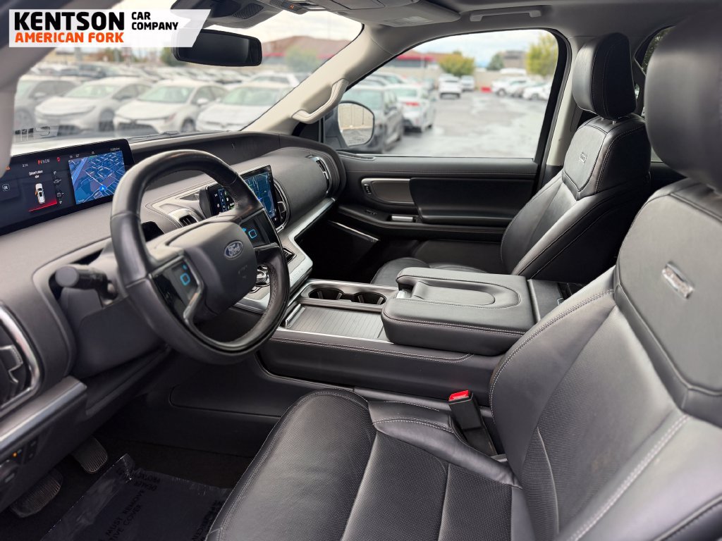 Used 2025 Ford Expedition Max Platinum AWD/4WD image 30