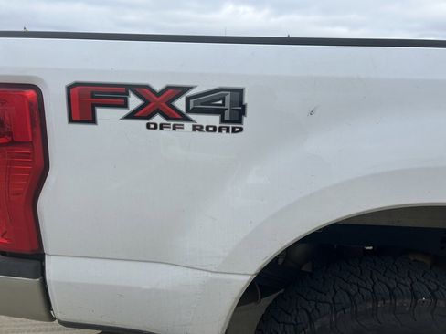 Used 2022 Ford F250 XL w/ STX Appearance Package image 11