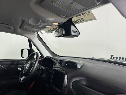 Used 2023 Jeep Renegade Trailhawk w/ Trailhawk Elite Group image 30