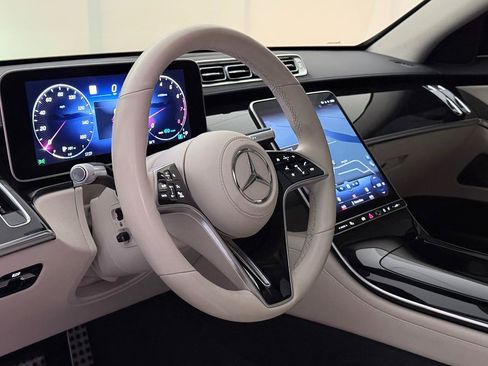 Used 2022 Mercedes-Benz S 500 4MATIC image 21