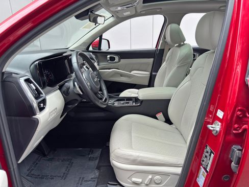 Used 2022 Kia Sorento SX w/ Panoramic Sunroof Package AWD/4WD image 15
