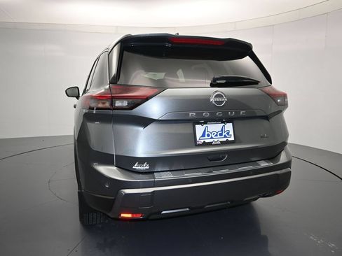 Certified 2024 Nissan Rogue SL w/ SL Premium Package FWD image 25