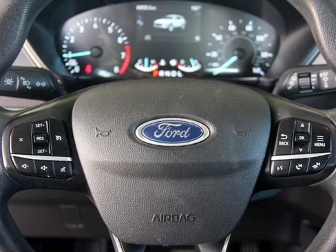 Used 2020 Ford Escape S image 4