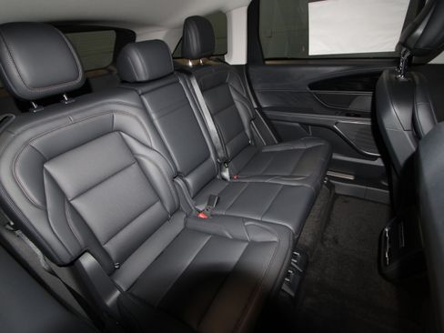 New 2026 Lincoln Nautilus Premier image 22