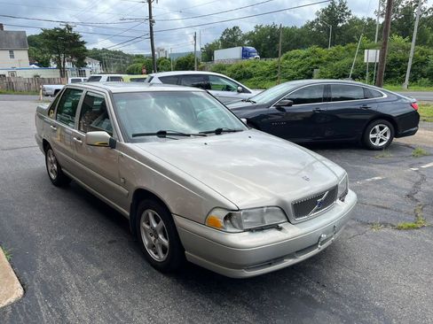 Used 2000 Volvo S70 image 4