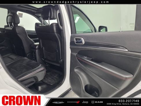 Used 2018 Jeep Grand Cherokee Trailhawk AWD/4WD image 16