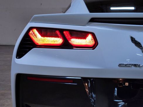 Used 2016 Chevrolet Corvette Stingray Coupe w/ 3LT Preferred Equipment Group image 20