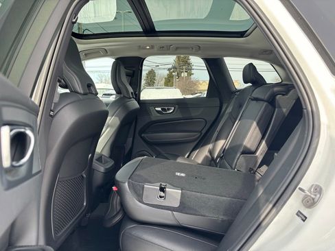 Certified 2023 Volvo XC60 B5 Core w/ Climate Package image 19