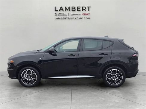 Used 2024 Alfa Romeo Tonale Ti image 2