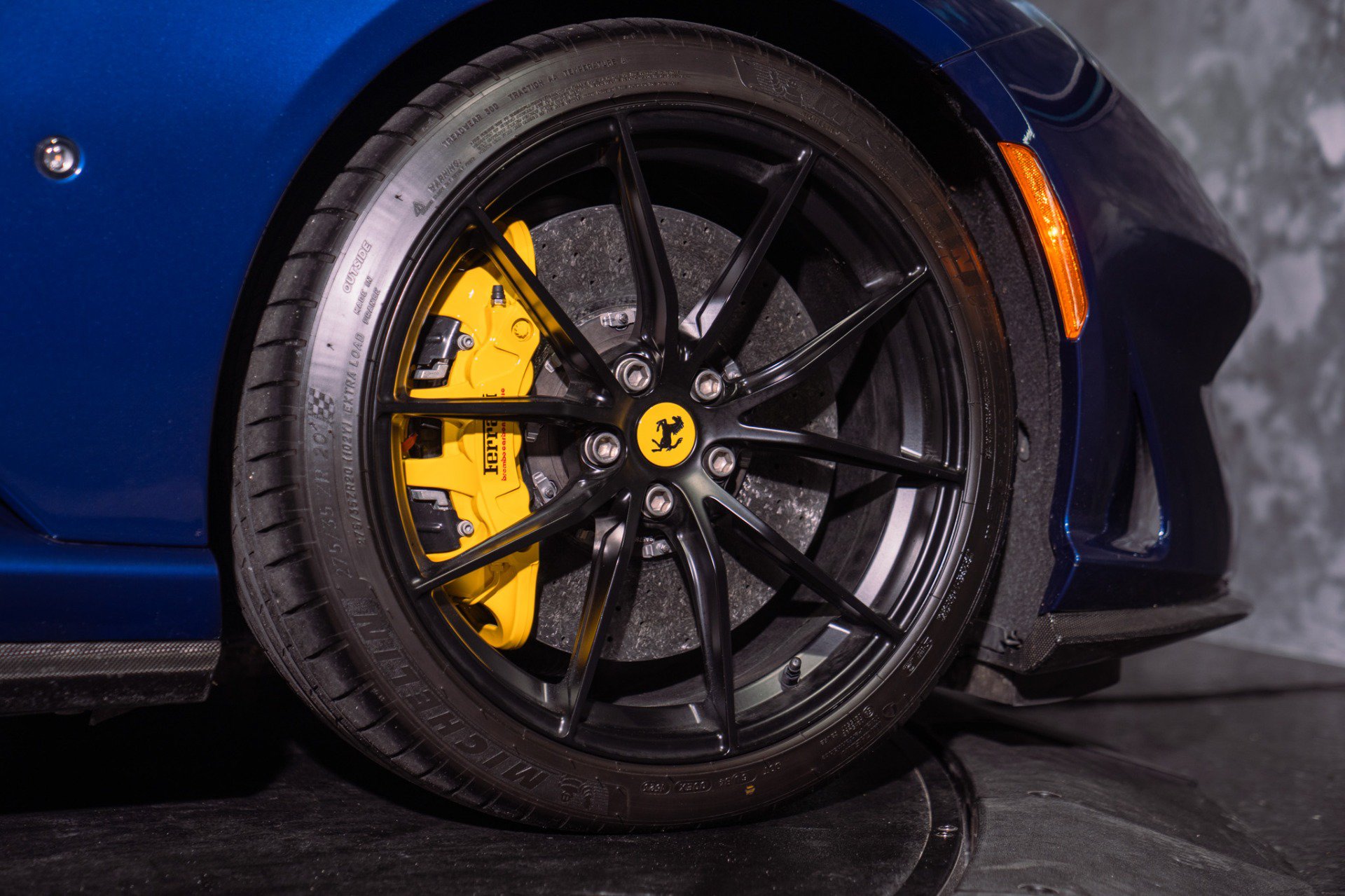 Used 2021 Ferrari 812 GTS RWD image 20