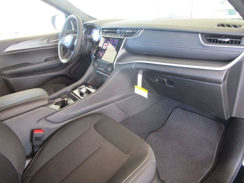 New 2026 Jeep Grand Cherokee Laredo X image 26