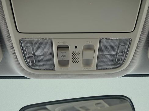 Used 2012 Honda CR-V EX-L image 17