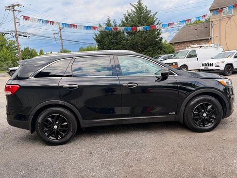 Used 2017 Kia Sorento AWD w/ LX Convenience Package image 7