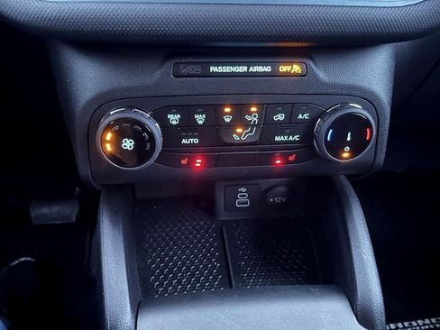 Used 2024 Ford Bronco Sport Badlands image 15