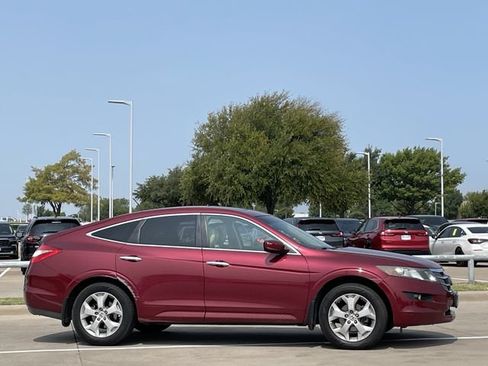 Used 2010 Honda Crosstour EX-L image 3