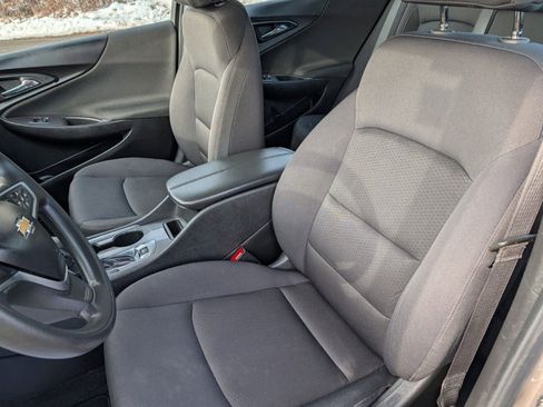 Used 2022 Chevrolet Malibu LT image 17