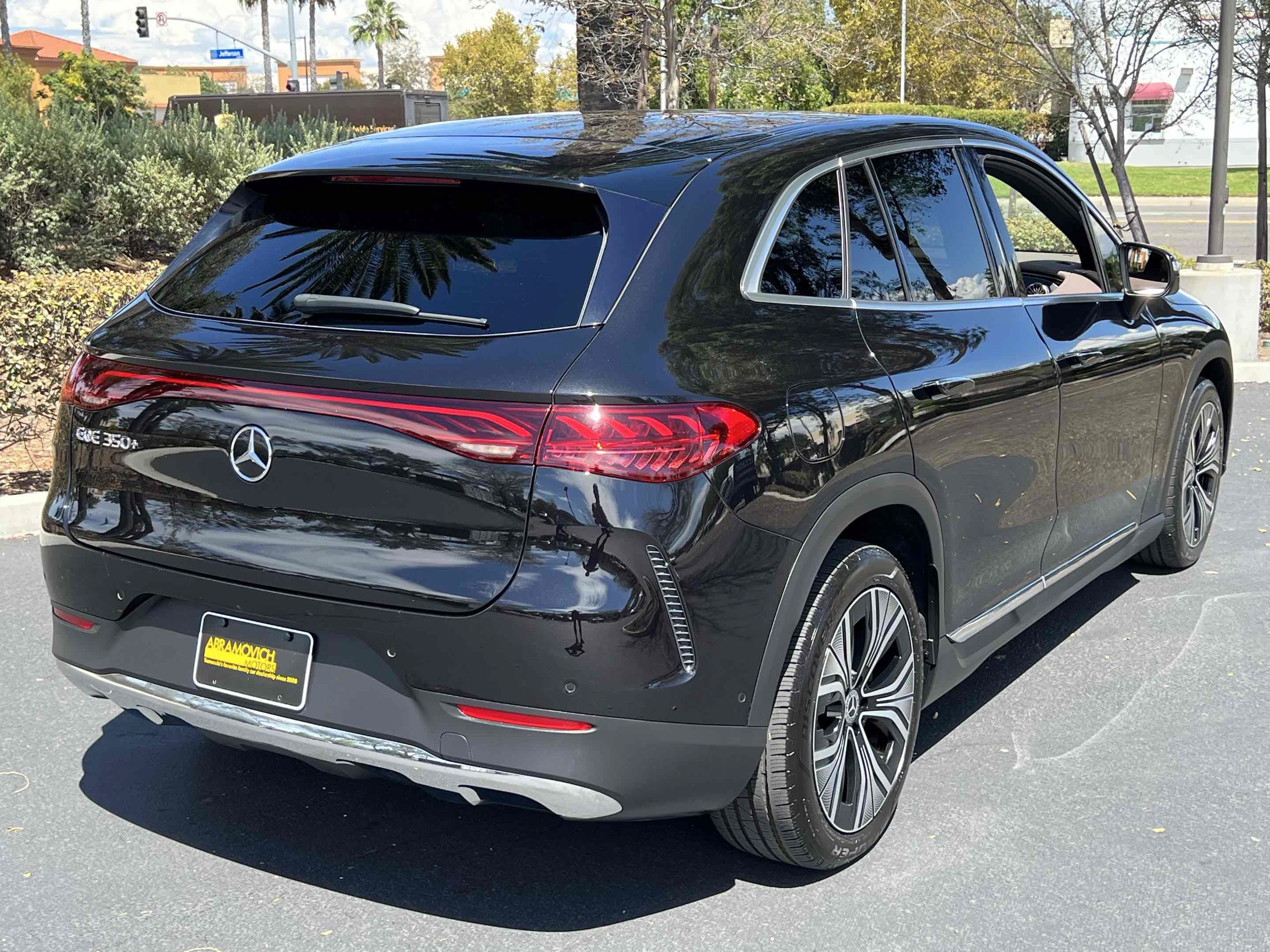 Used 2023 Mercedes-Benz EQE 350+ SUV image 14