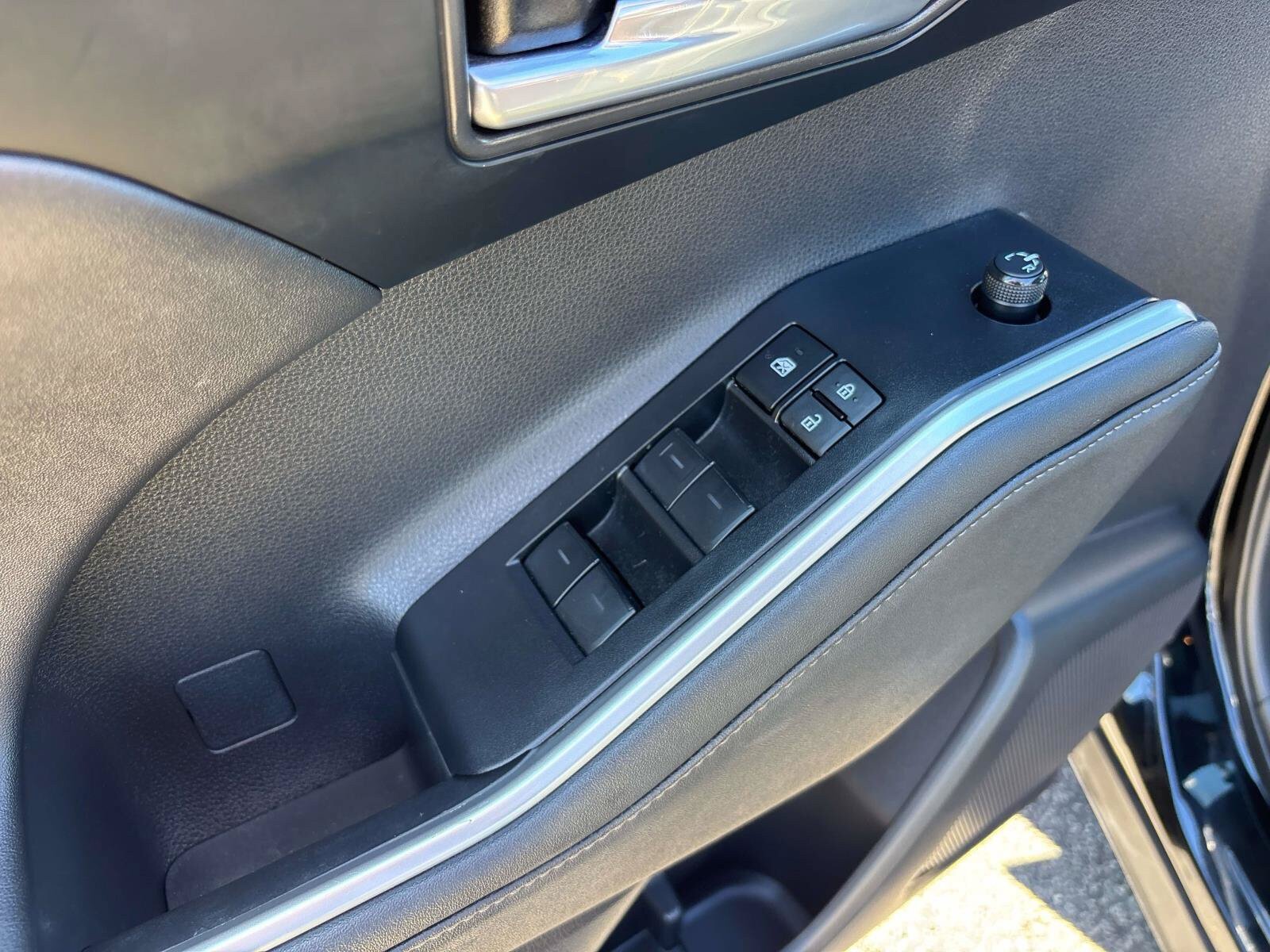 Used 2023 Toyota Highlander XSE AWD/4WD image 19