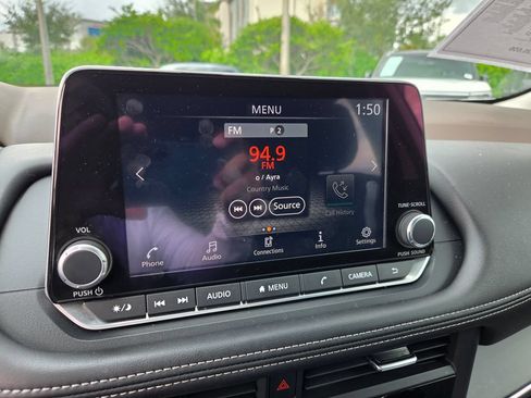 Used 2023 Nissan Rogue S FWD image 25