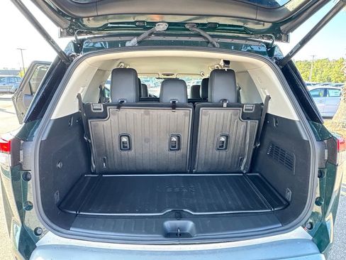 Used 2024 Nissan Pathfinder SL w/ Cargo Package image 25
