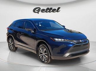 Used 2022 Toyota Venza LE video 2