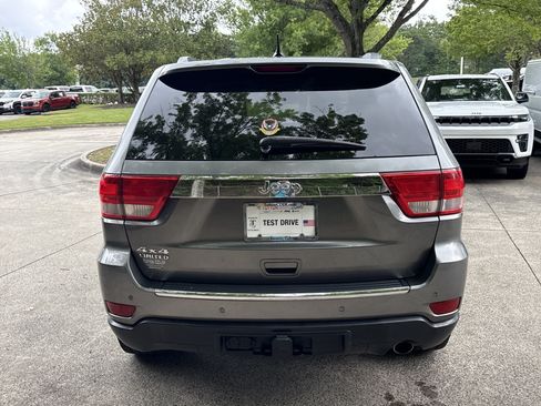 Used 2012 Jeep Grand Cherokee Limited w/ Trailer Tow Group AWD/4WD image 6