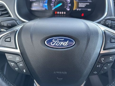 Certified 2020 Ford Edge Titanium image 14