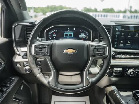 Used 2023 Chevrolet Silverado 1500 LTZ w/ LTZ Convenience Package II AWD/4WD image 34
