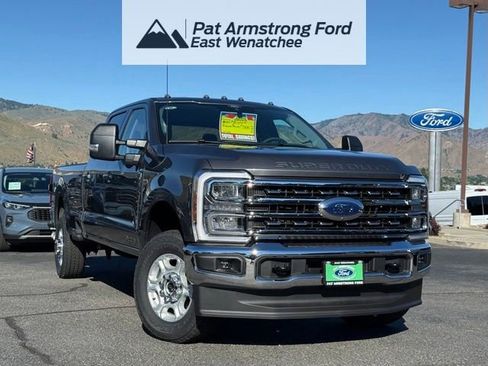 New 2026 Ford F350 XLT w/ XLT Premium Package AWD/4WD image 1