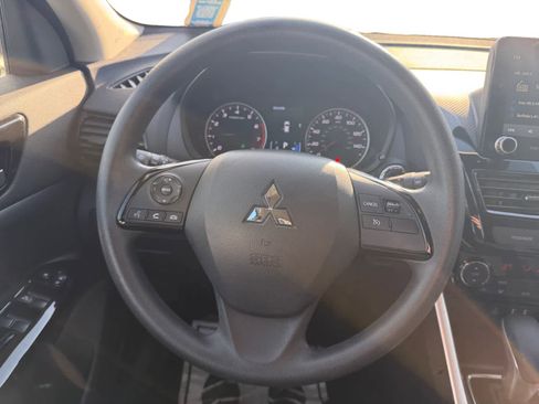 Used 2024 Mitsubishi Eclipse Cross LE image 13