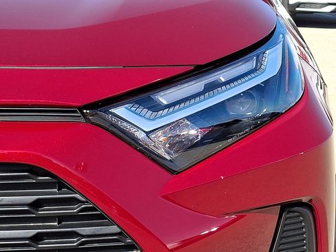 Certified 2025 Toyota RAV4 XLE w/ Convenience Package image 9