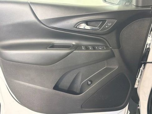 Used 2020 Chevrolet Equinox LT FWD image 11