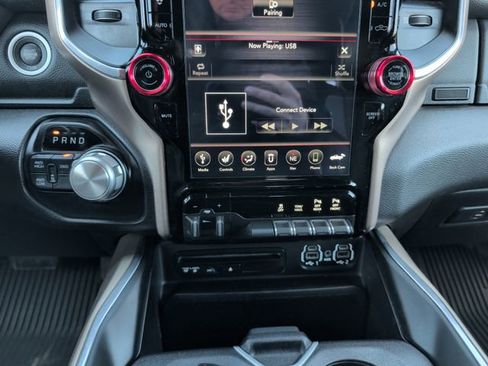 Used 2019 RAM 2500 Laramie w/ Night Edition image 22