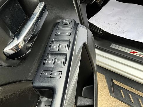 Used 2018 Chevrolet Silverado 1500 LT w/ All Star Edition AWD/4WD image 14