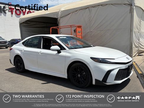 Used 2025 Toyota Camry SE FWD image 1