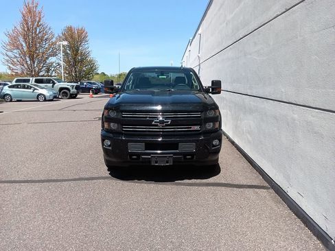 Used 2016 Chevrolet Silverado 2500 LT w/ Midnight Edition AWD/4WD image 4