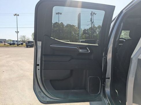 Used 2025 Chevrolet Silverado 1500 LT RWD image 31