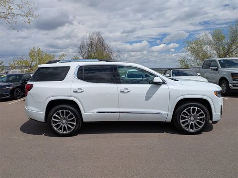 Used 2023 GMC Acadia Denali w/ Trailering Package image 2