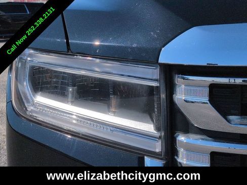 Used 2022 GMC Acadia SLT w/ Trailering Package AWD/4WD image 10