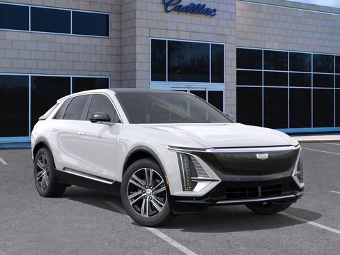 New 2025 Cadillac Lyriq Luxury image 7