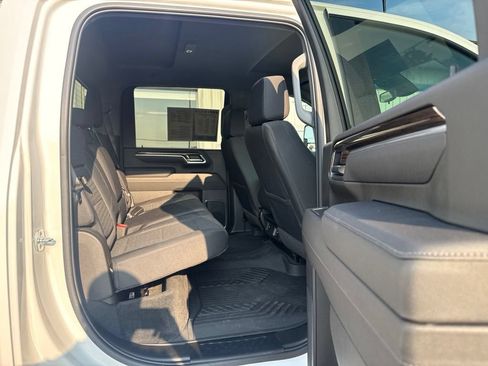 Used 2025 Chevrolet Silverado 2500 LT AWD/4WD image 21
